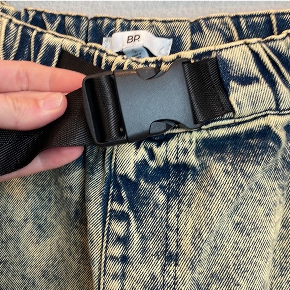 NWT BP Pride Gender Inclusive Belted Denim Cargo Pants Size Small - Picture 6 of 11